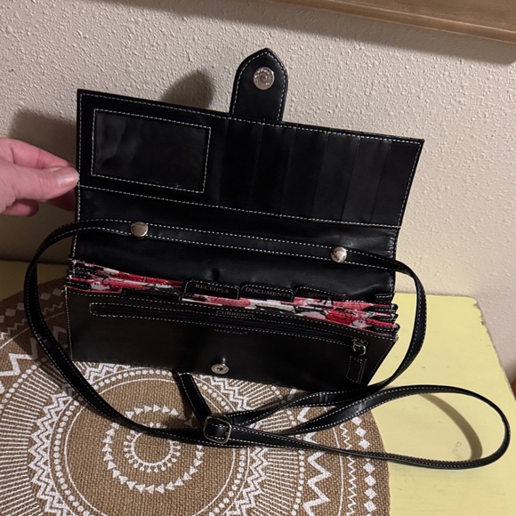 Mary Kay Handbags - 🆕 Mary Kay Black Women's Travel Organizer Crossbody Bag